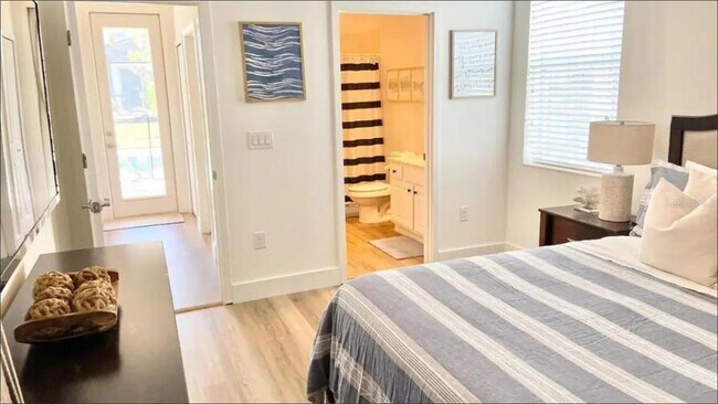 Building Photo - 2676 Calistoga Ave