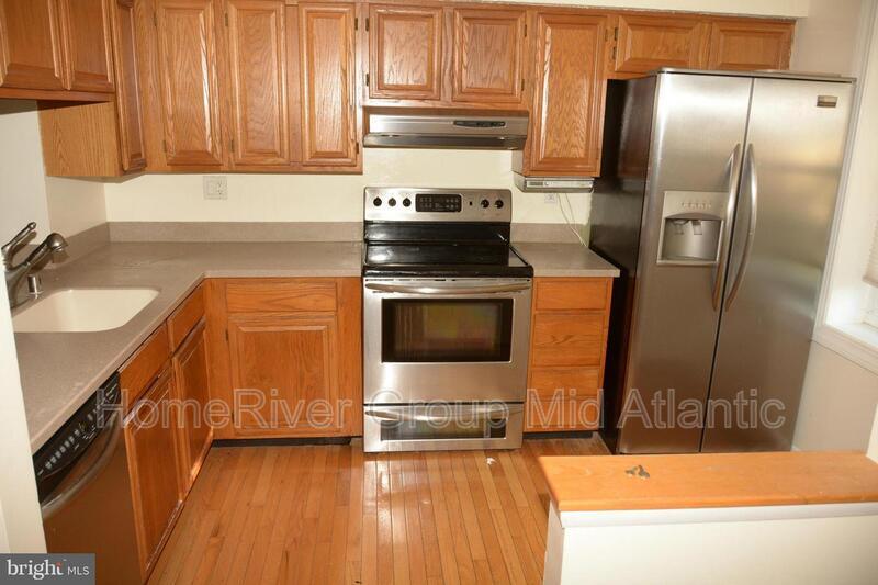Building Photo - 6043 Rowanberry Dr