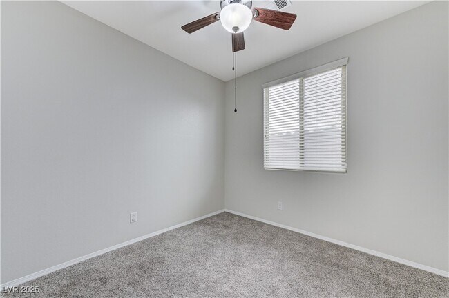 Building Photo - 10638 Mt Blackburn Ave