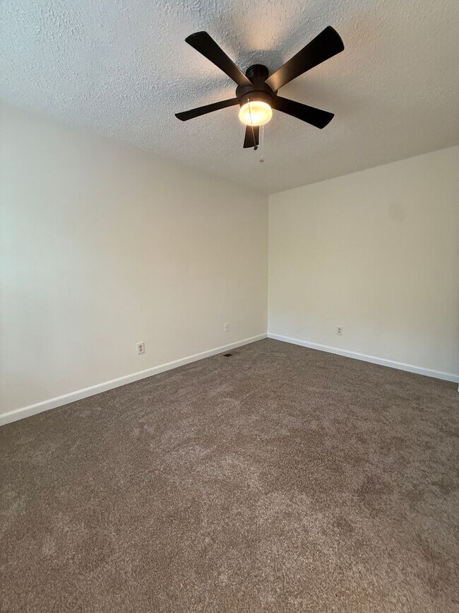 Building Photo - 1347 Rigbie Hall Ct
