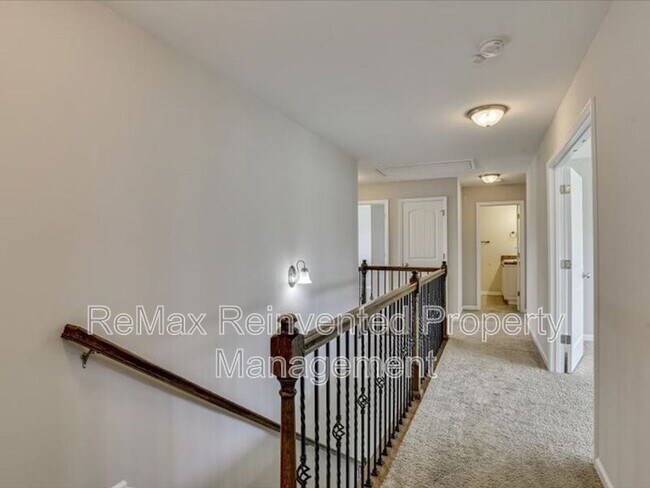Building Photo - 314 Bella Rose Dr