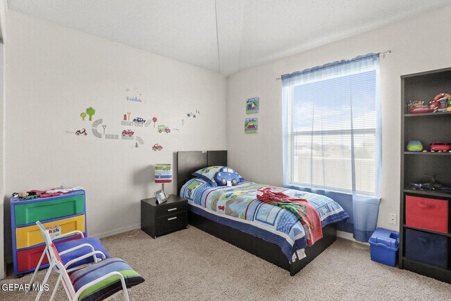 Building Photo - 12232 Stansbury Dr