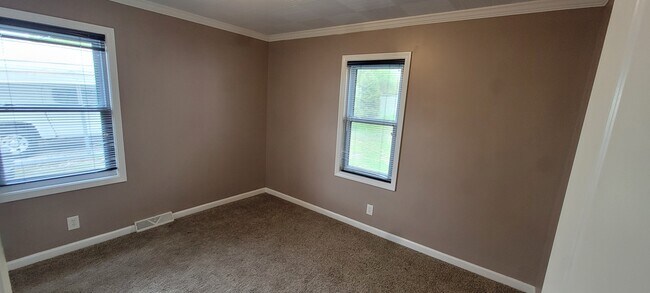 Building Photo - 269 Hohman Ave