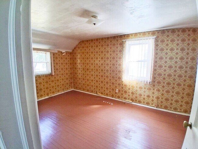 Building Photo - 3 BED 2 BATH BEAUTIFUL SINGLE FAMILY HOME