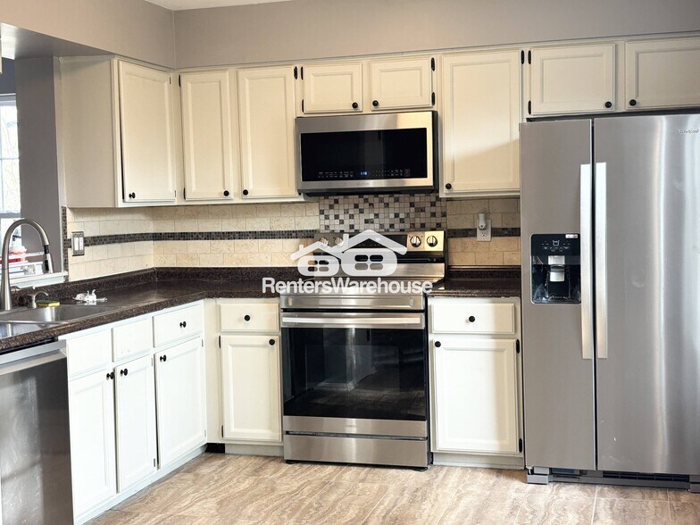 Building Photo - 4651 Hallowed Stream