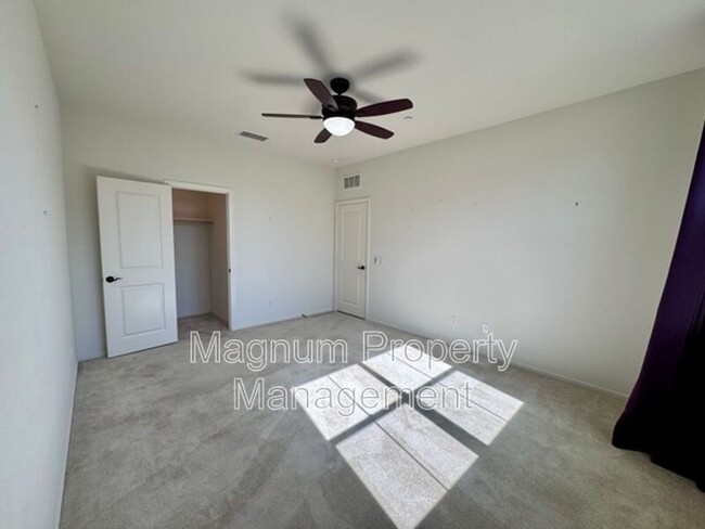 Building Photo - 34913 Limecrest Pl
