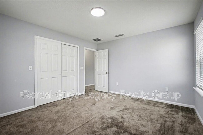 Building Photo - 5054 Oak Bend Ave