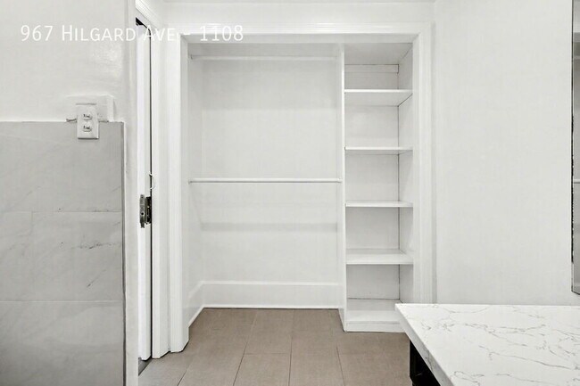 Building Photo - 967 Hilgard Ave