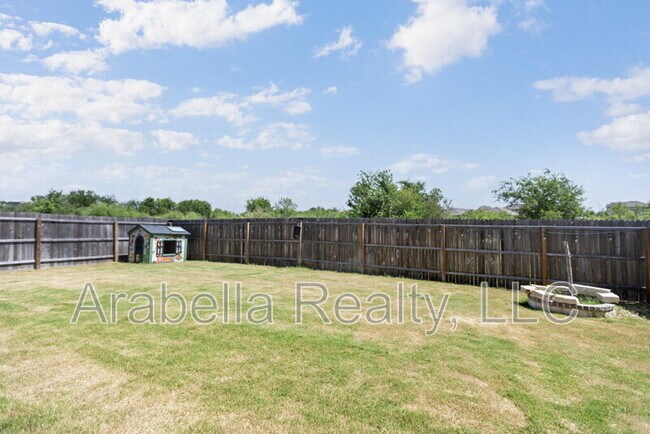 Building Photo - 7002 Flint Cyn