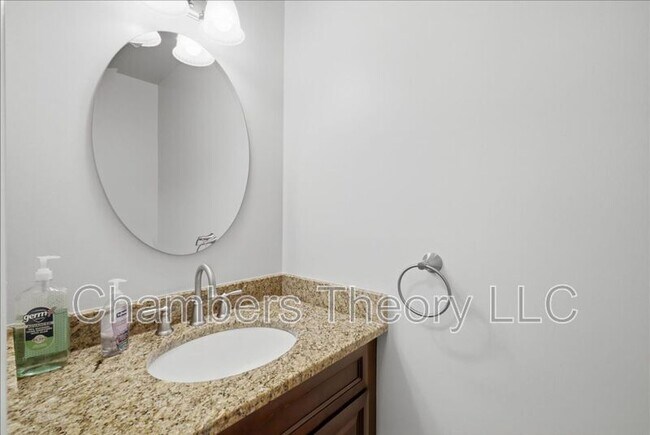 Building Photo - 6591 Zoysia Ct