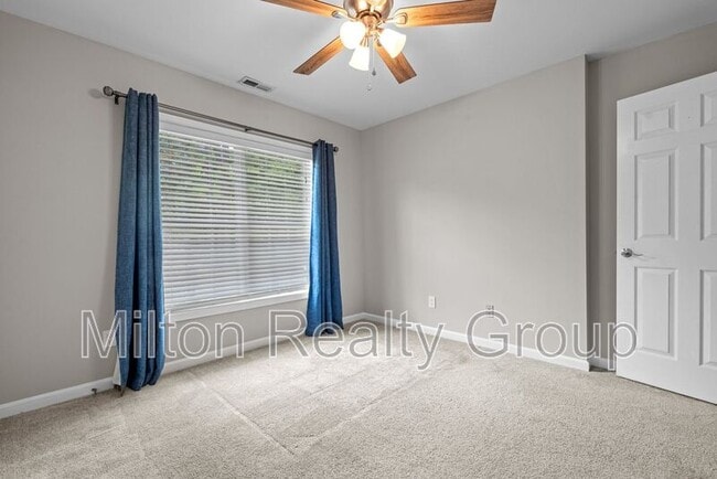 Building Photo - 11 Sawtooth Oak Cir