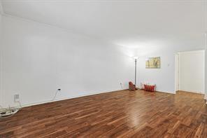 Building Photo - 15914 Club Crest Dr