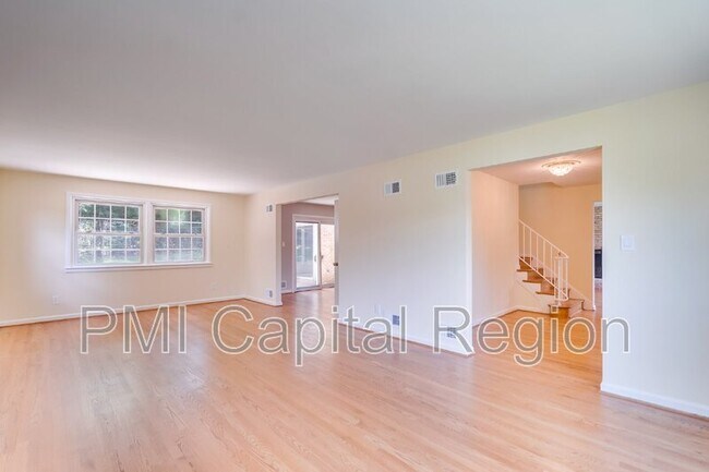 Building Photo - 7021 Whittier Blvd
