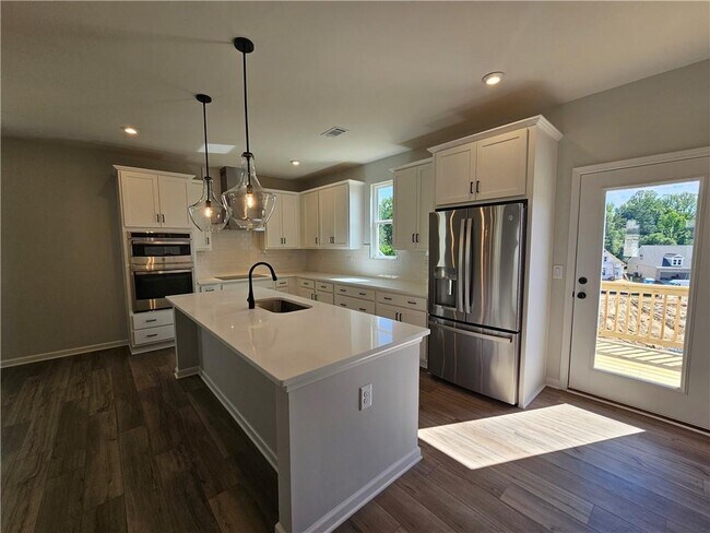 Building Photo - 3250 Willow Glade Trl