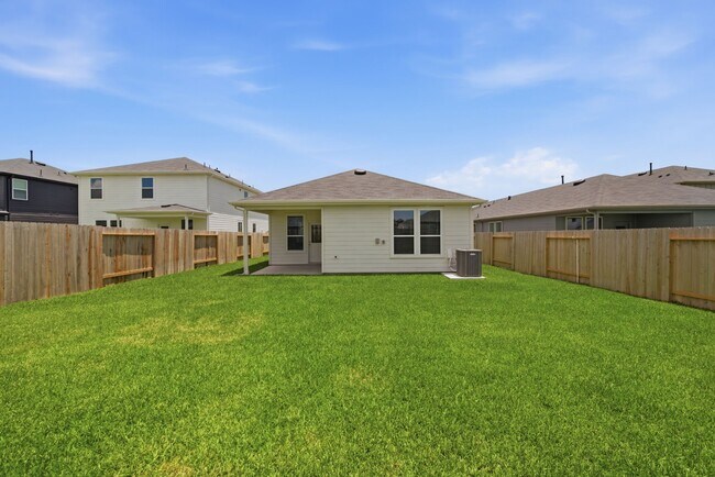 Building Photo - 833 High Mesa Ln