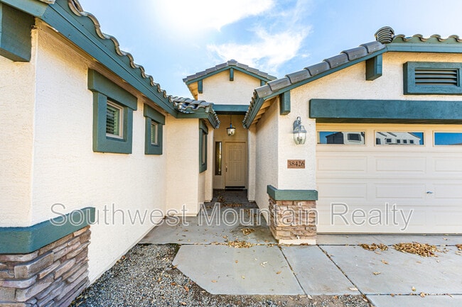 Building Photo - 38426 N Beverly Ave