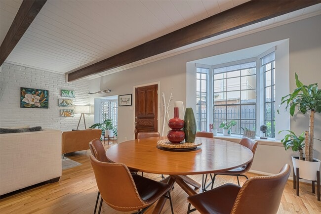 Building Photo - 5368 Brownway St