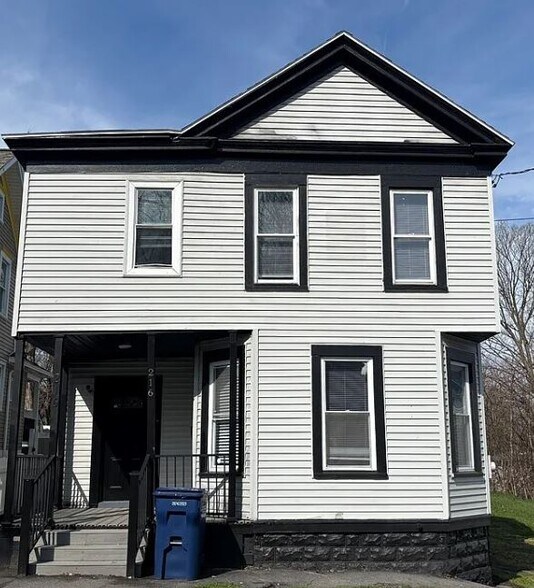 Building Photo - 216 Westcott St