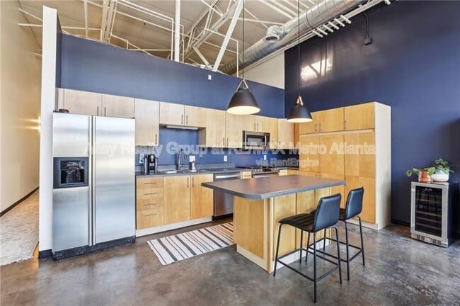 Building Photo - 5200 Peachtree Rd