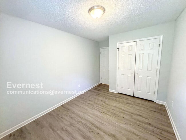 Building Photo - 8534 Kaden Dr