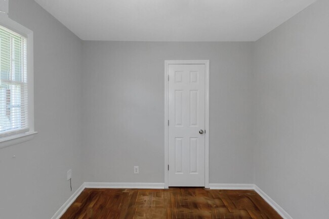 Building Photo - Schedule a Tour TODAY!