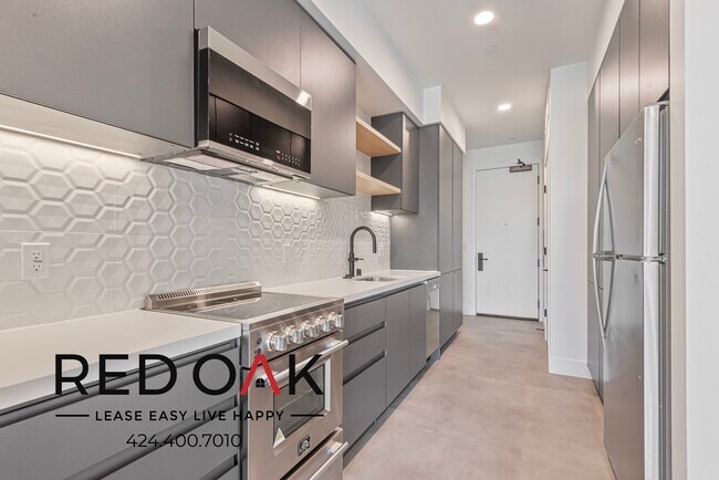 Building Photo - 3450 W 43rd St