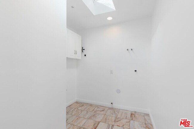 Building Photo - 17737 Porto Marina Way