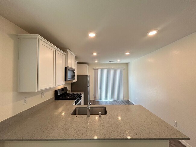 Building Photo - Newly Built Single Story Home Near Nellis AFB!