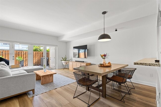 Building Photo - 11845 SW 100th St