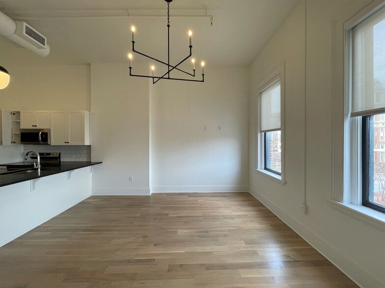 Interior Photo - Washington Lofts