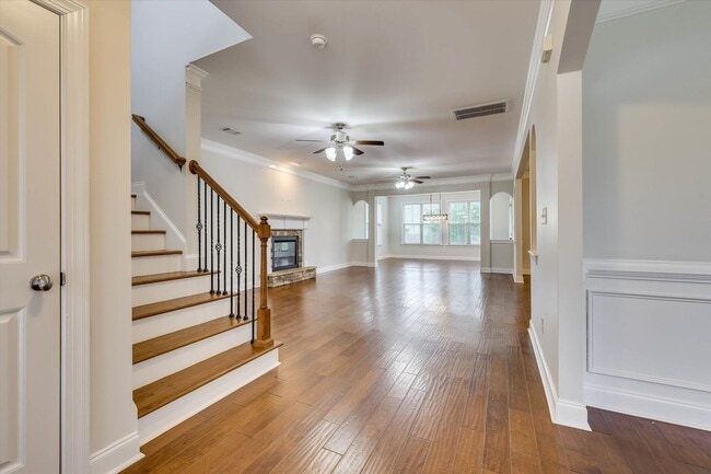 Building Photo - 226 Sandleton Way