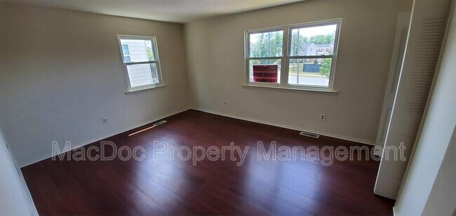 Building Photo - 619 Anvil Rd