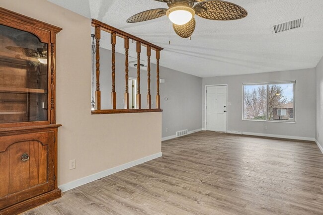 Building Photo - Renovated Duplex Available in Arvada!