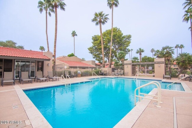 Building Photo - 5621 N 79th St