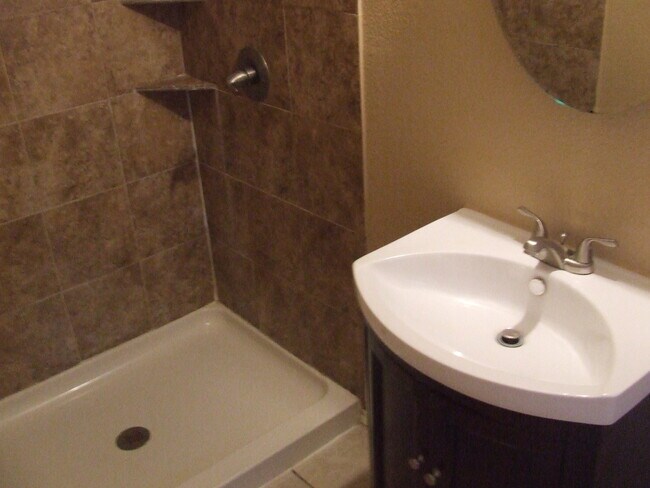 Building Photo - Wedgwood Wonder