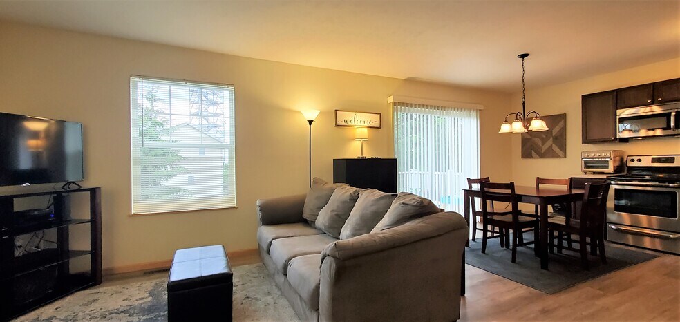 Living space. (photo from neighboring unit with the same layout) - 1756 St Joseph St
