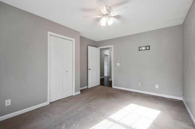 Building Photo - 1422 Wesley Rd