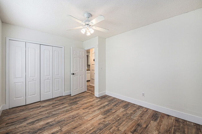 Building Photo - 1167 Landsdowne Dr