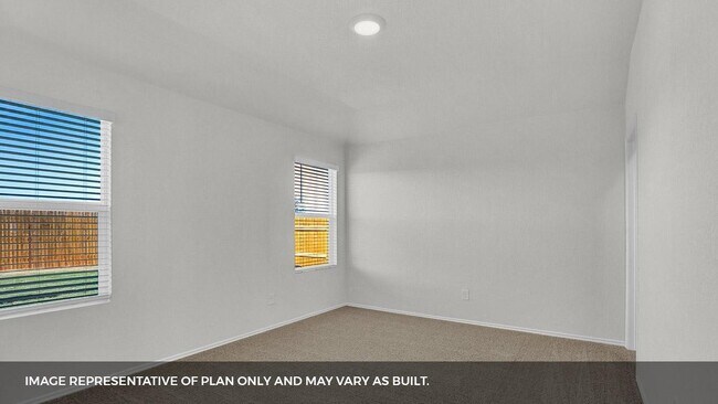Building Photo - 125 Solitude Dr