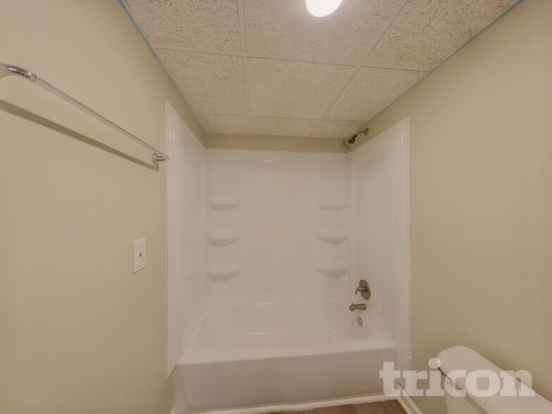 Building Photo - 117 Fawn Cir