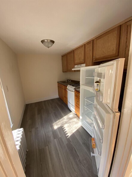 Building Photo - 379 Harvard St