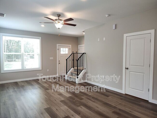 Building Photo - 4525 Lindsay Ln