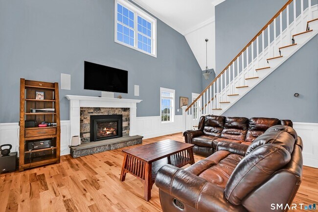 Building Photo - 16 Bella Vista Dr