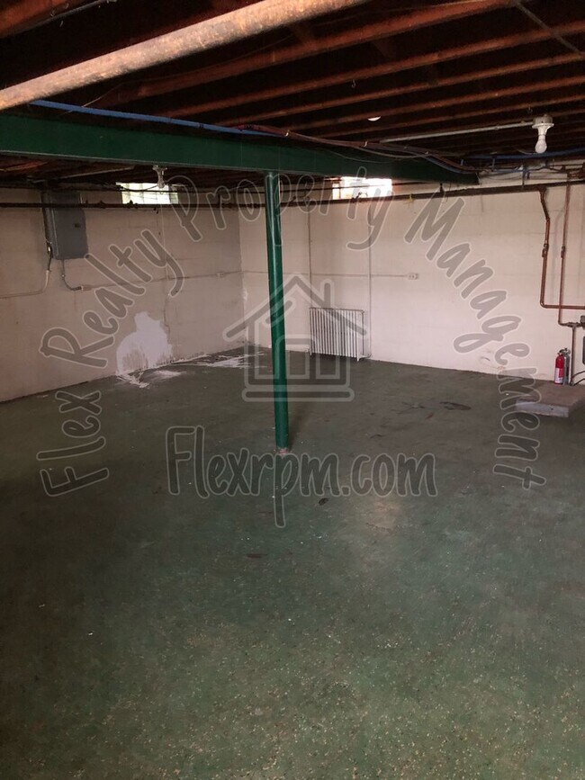 Building Photo - Must See....new on the market!