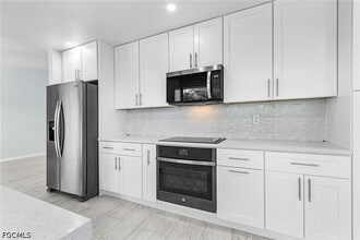 Building Photo - 17176 Phlox Dr