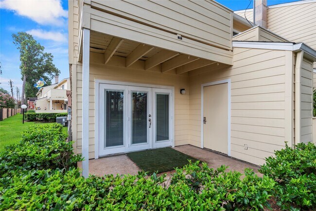 Building Photo - 14515 Wunderlich Dr
