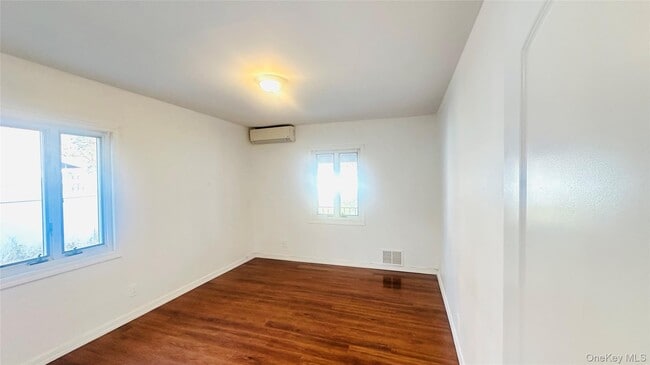 Building Photo - 73-63 198th St