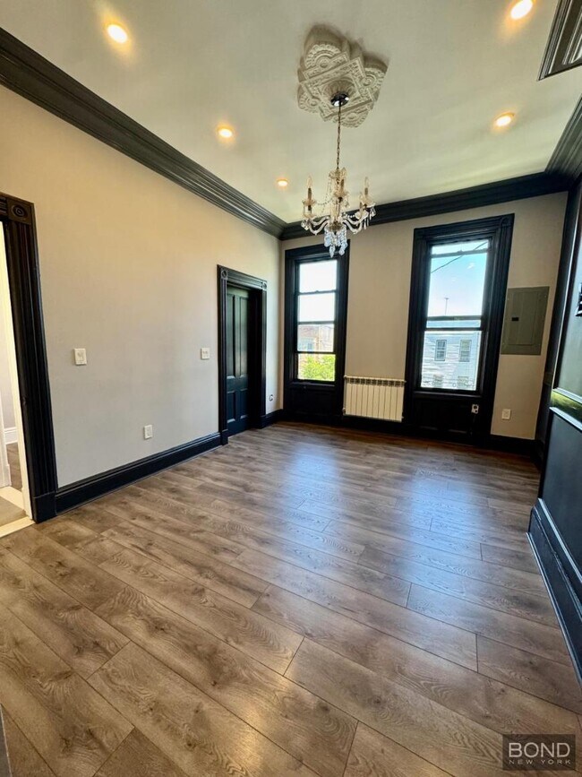 Building Photo - 2 bedroom in BROOKLYN NY 11208