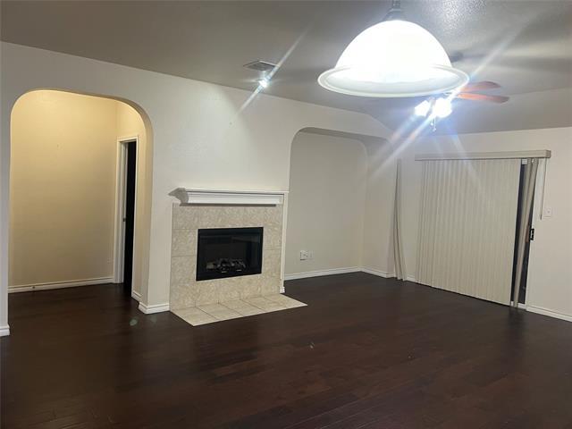 Building Photo - 6949 Sylvan Meadows Dr