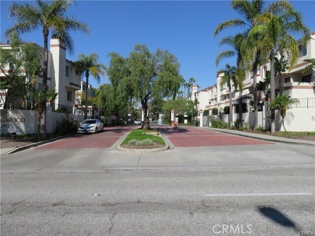 Primary Photo - 2931 Plaza del Amo